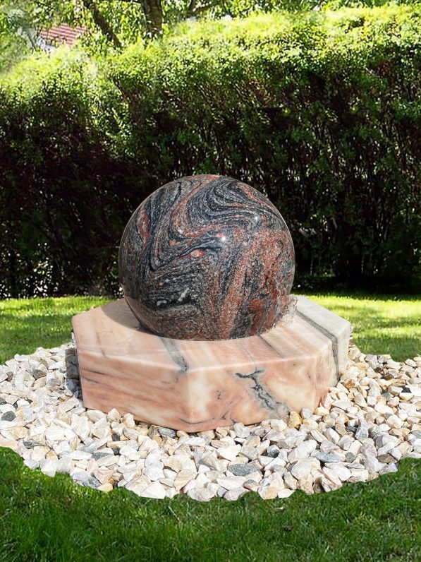 40cm-Hallandiakugel-auf-Soelkerbasis-Garten2
