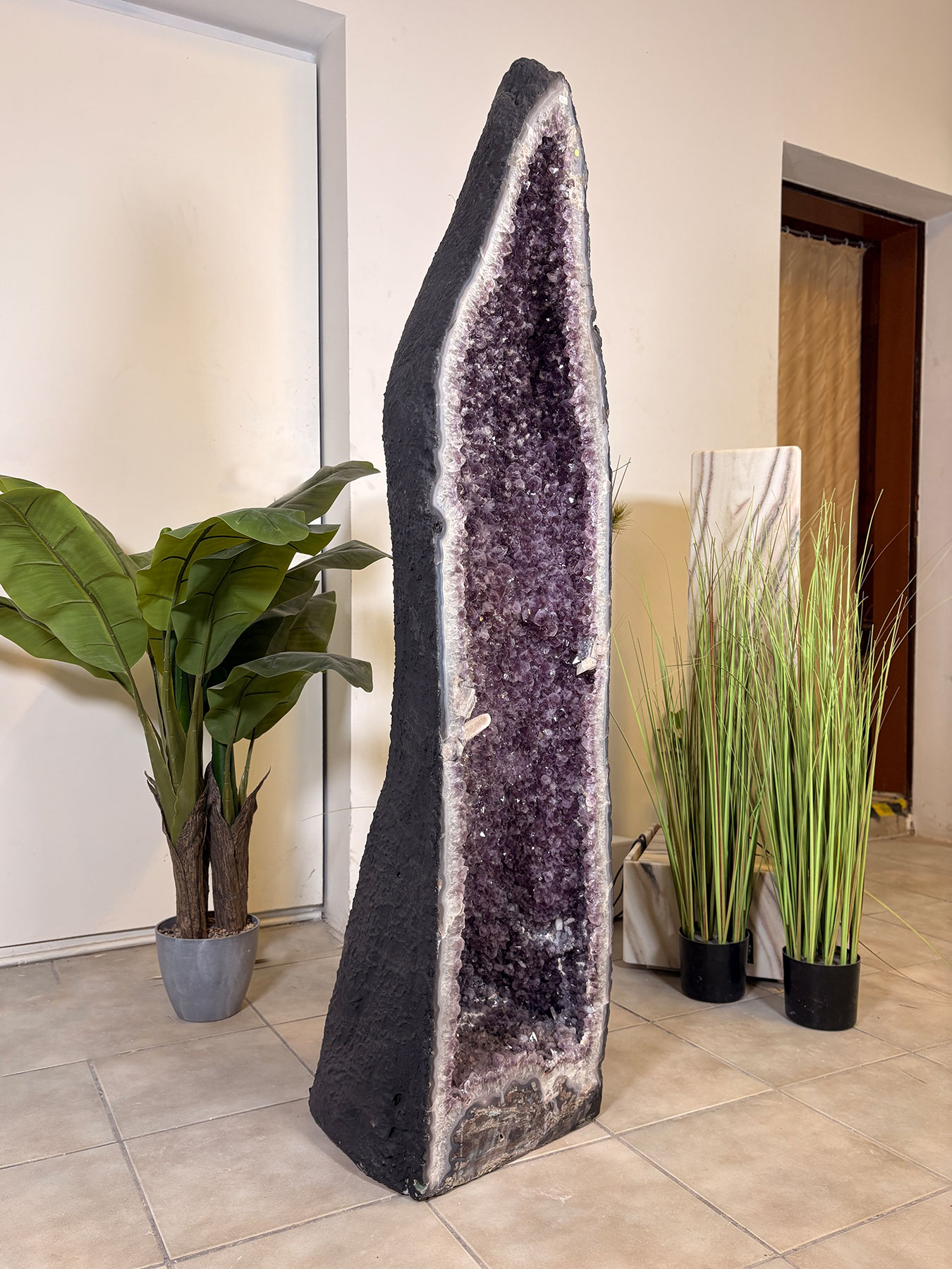 Amethyst-Geode A2605 144cm