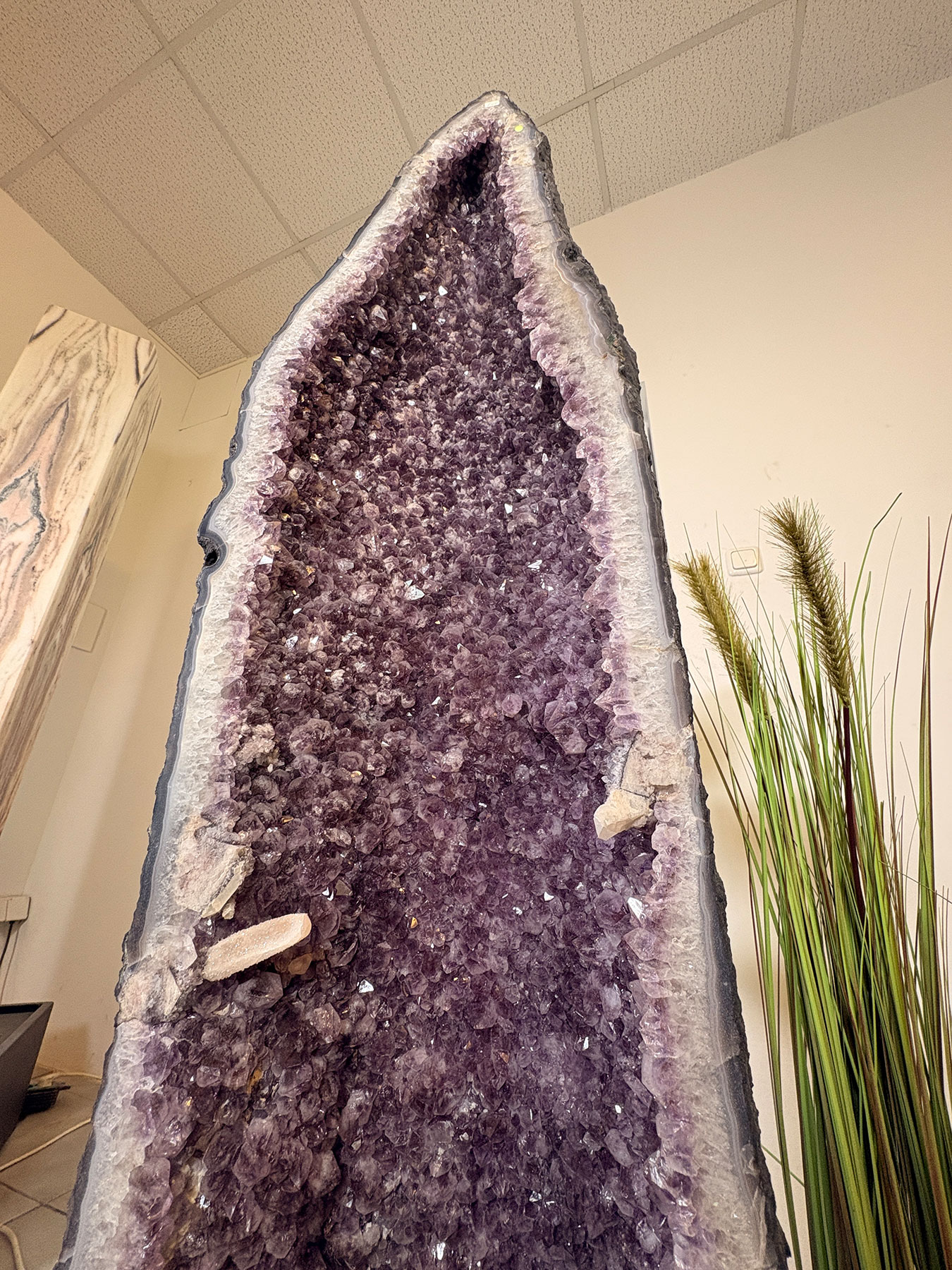Amethyst-Geode A2605 144cm