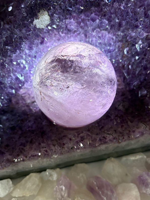Amethyst-Kugelbrunnen-Magia-Amethyst Kugel 8 cm
