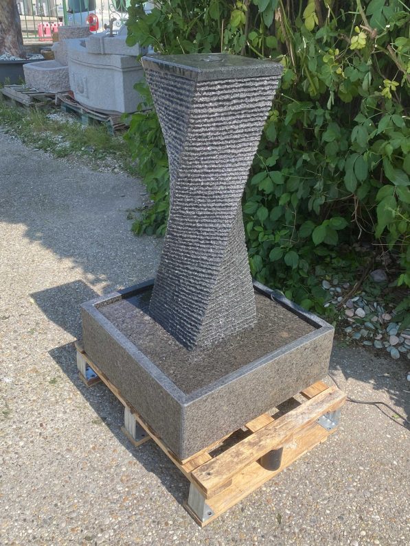 Chiang-in-Granitwanne-(10)