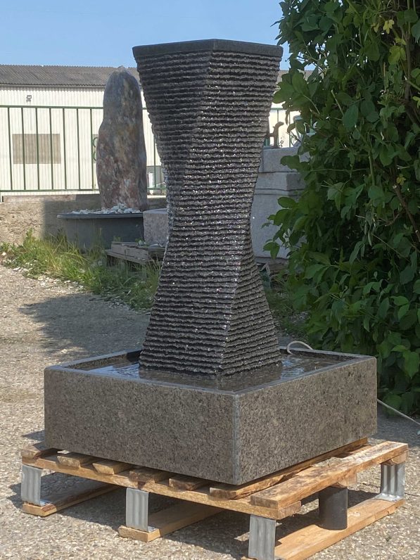 Chiang-in-Granitwanne-(14)