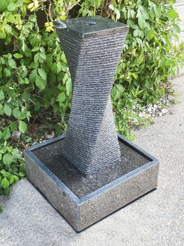 Chiang-in-Granitwanne-(3)
