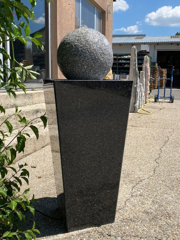 Gartenbrunnen-Memphis3
