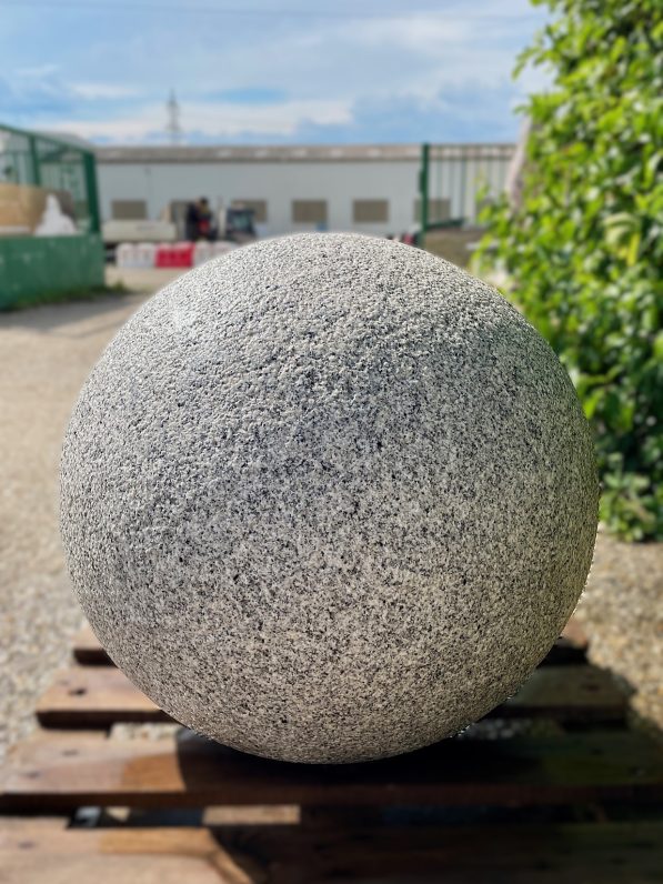 Granit-Quellkugel Ø50cm_4