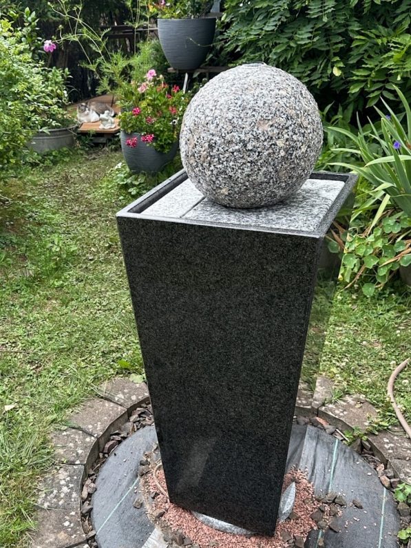 Memphis_105cm_im_Garten