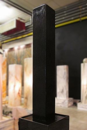 Nero-Assoluto-Stele160x45x45_3_4