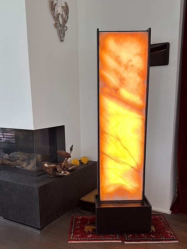 Onyx Gold Aldea 150cm_im_Wohnzimmer
