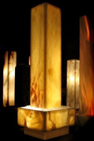 Onyx-Stele2-120x20x20