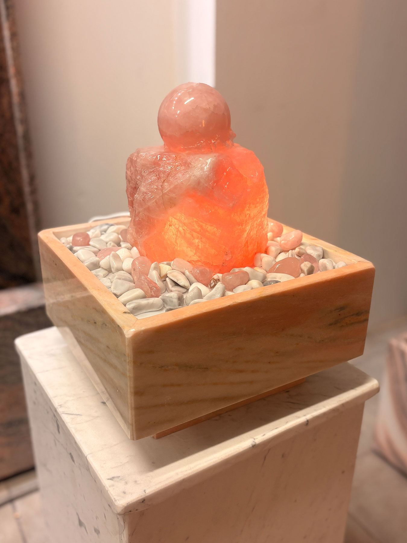 Rosenquarz Kugelbrunnen Santa Rita