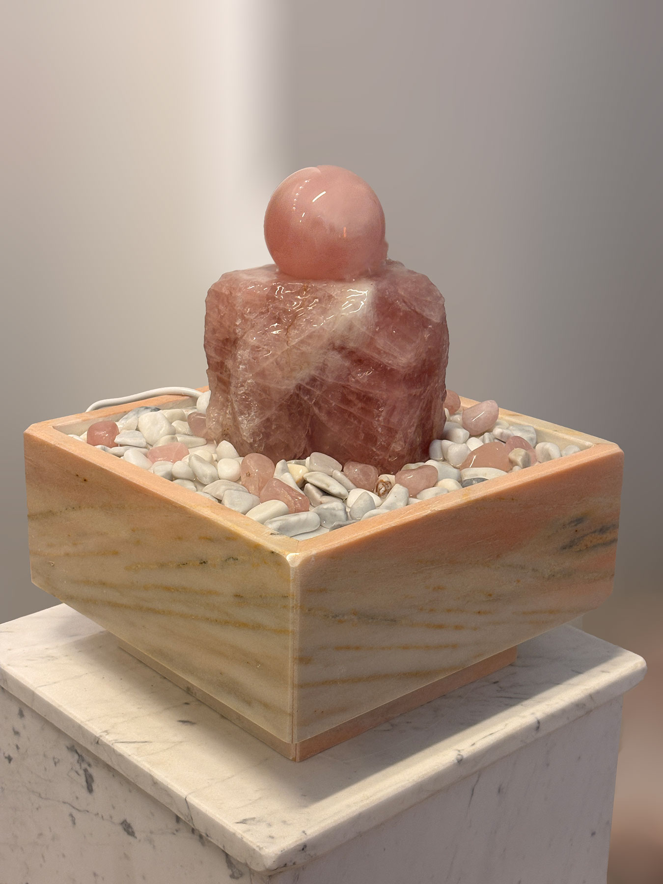 Rosenquarz Kugelbrunnen Santa Rita