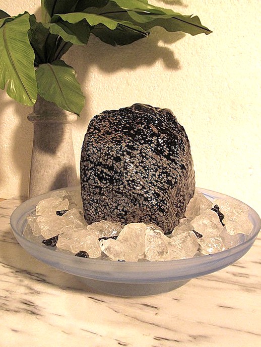 Schneeflocken-Obsidian-Brunnen-klein