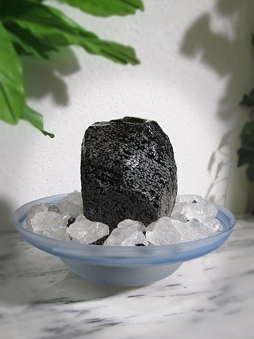 Schneeflocken-Obsidian-Brunnen-klein2
