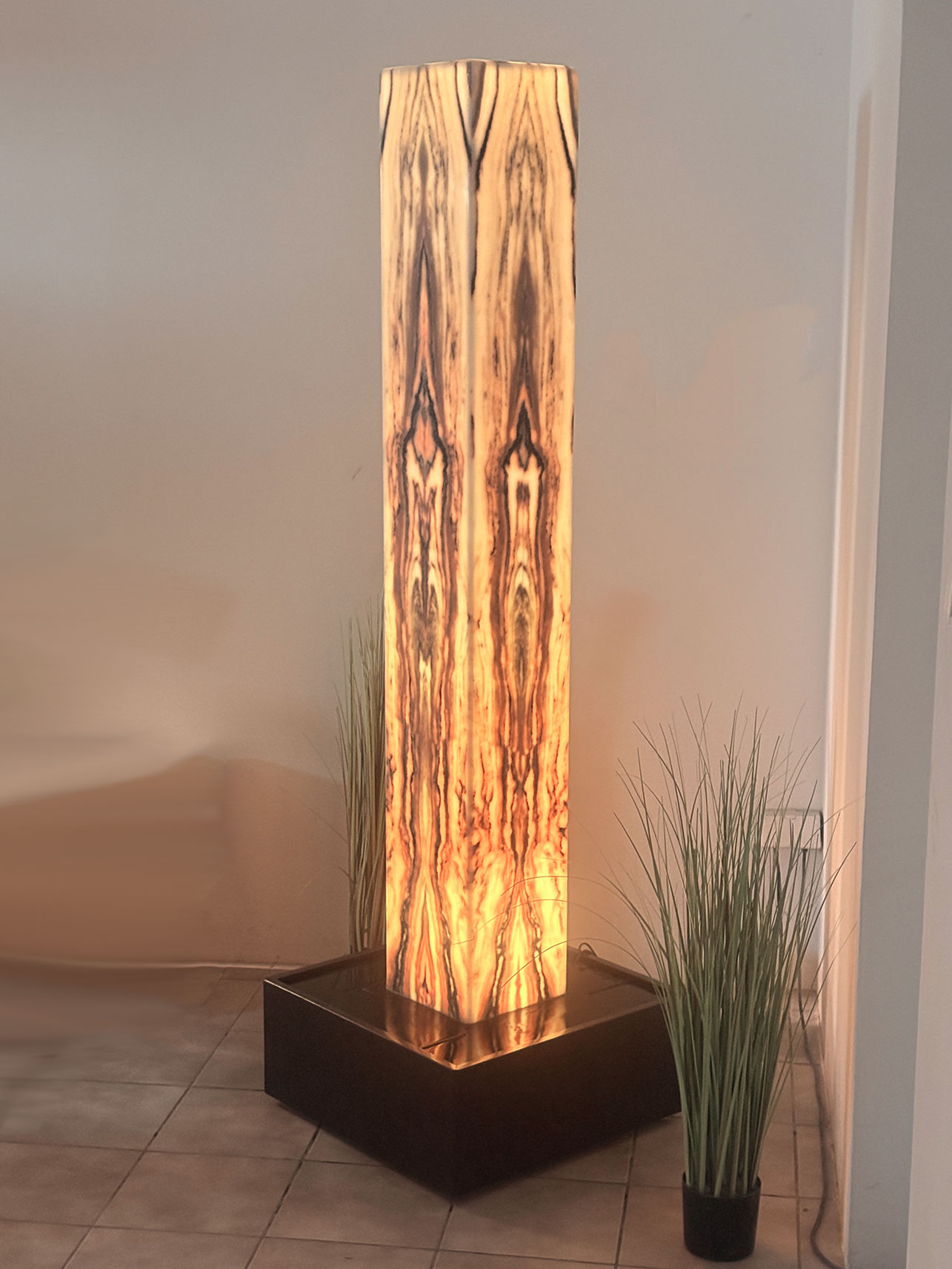 Marmor LIchtbrunnen Butterfly 200cm