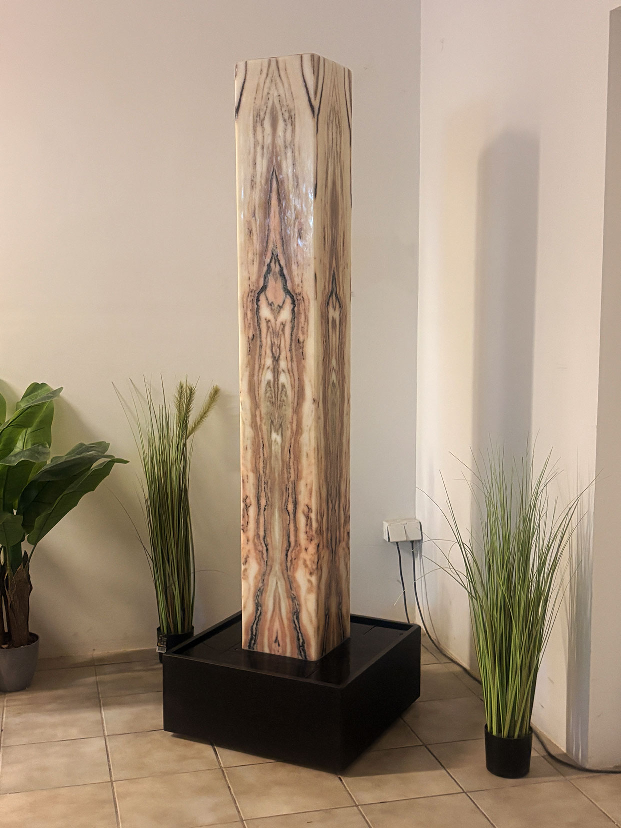 Marmor LIchtbrunnen Butterfly 200cm