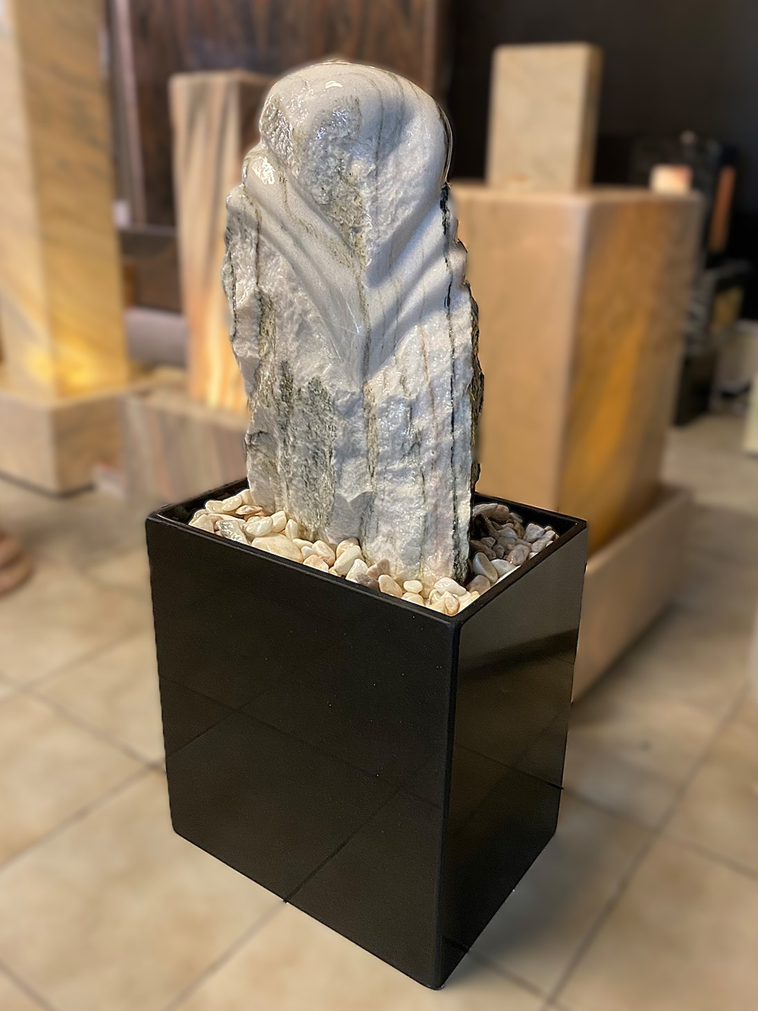 Sölker-Marmor-Skulpturbrunnen-Delphi