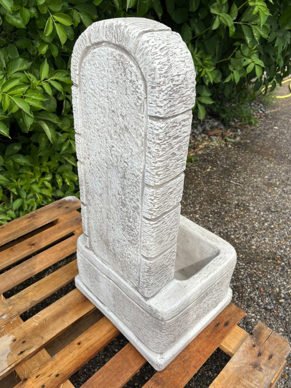 Trogbrunnen-Greta-IP-83cm-(4)
