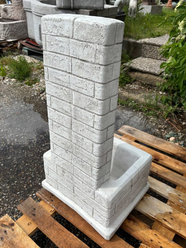 Trogbrunnen-Ilaria-IP-81cm-(4)