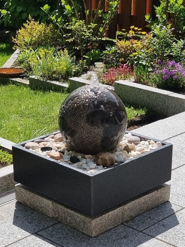 World 45cm_mit_30cm-Kugel_2