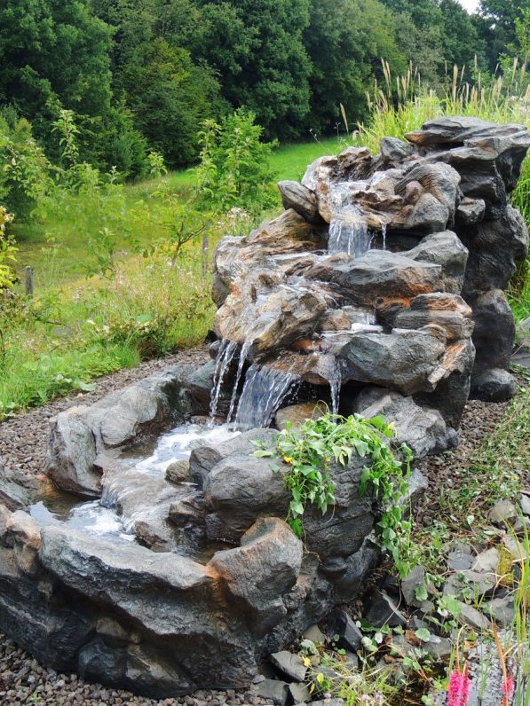 Atlantis Gigante Polyresin Bachlauf