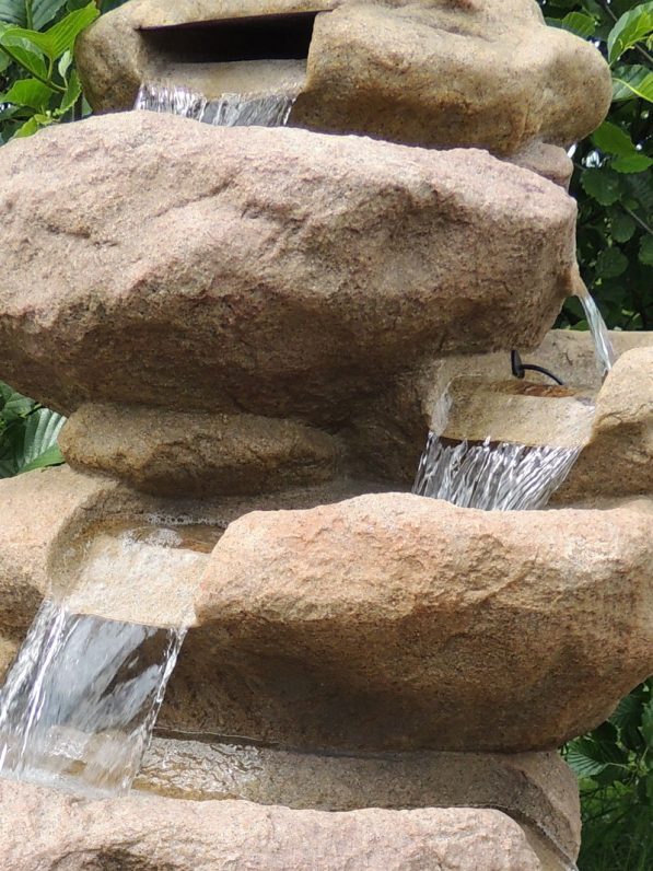 Baochi Polyresin Kaskadenbrunnen