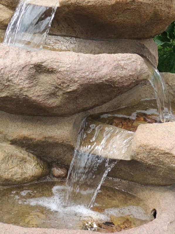 Baochi Polyresin Kaskadenbrunnen