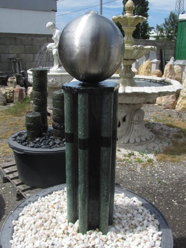 Brunnensäule "Adele"