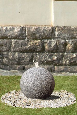 Granit-Quell-Kugel, gestockt, d: 30 cm