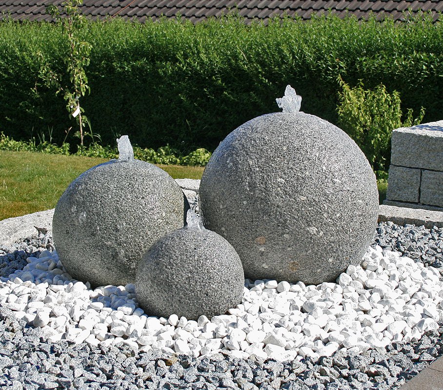 Granit-Kugelbrunnen Trio | Trösters Brunnenwelt
