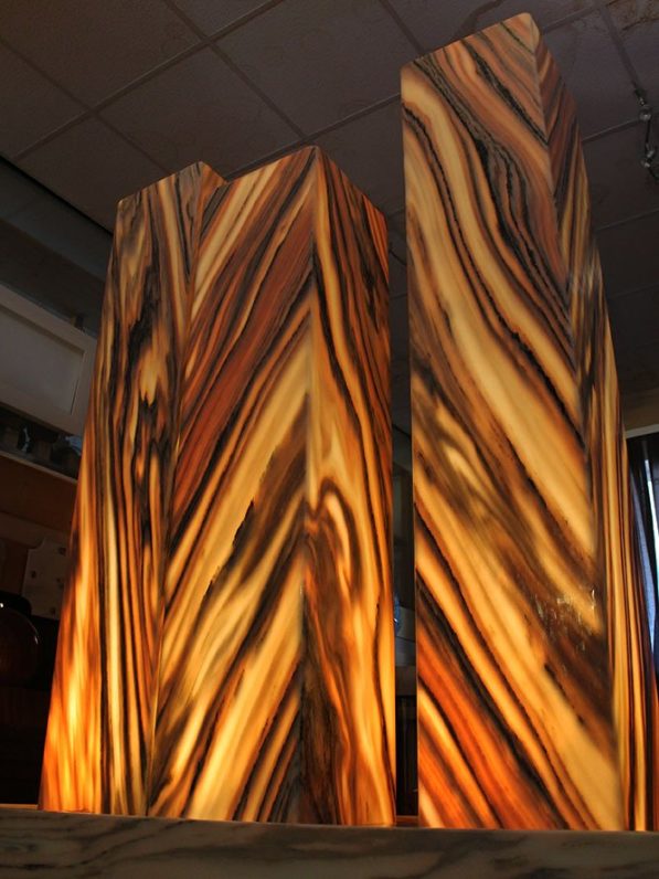 Lichtbrunnen 3 Giganten, Sölker-Marmor 210 cm