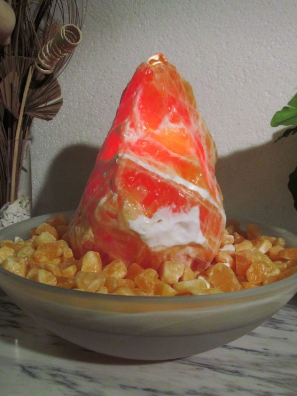 Orangencalcit Brunnen Yucatan 35 cm