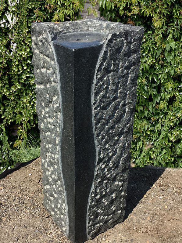 Granit-Brunnen-Stele Padang, 75 cm