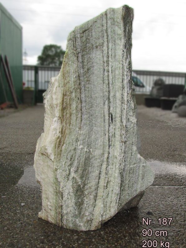 Sölker-Marmor-Quellstein Nr.187, 90 cm