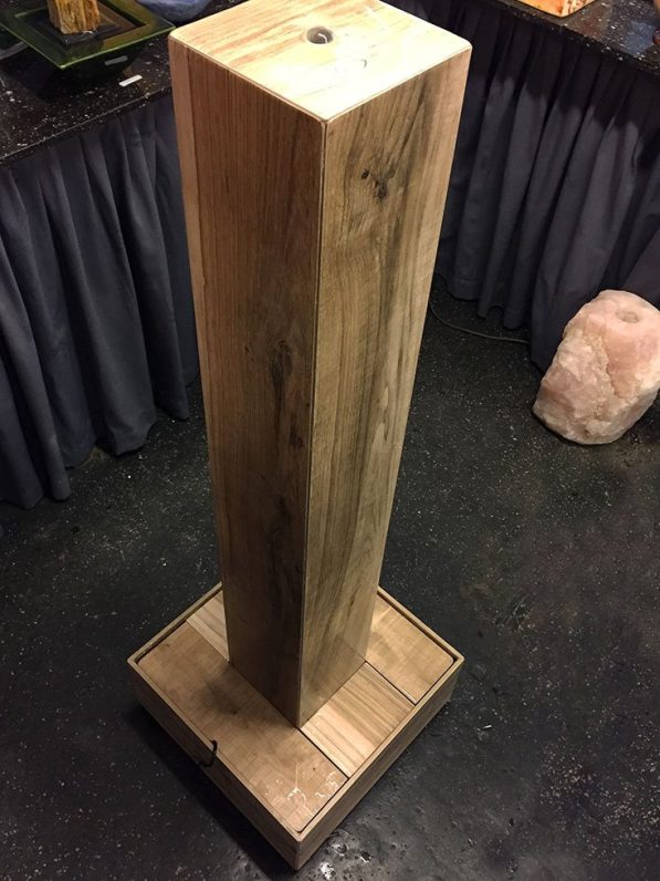 Keramikbrunnen Holz-Stele-Axe 135 cm