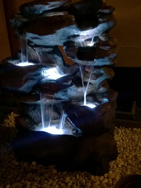 Limao Polyresin Wasserfall
