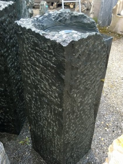 Granit-Brunnen-Stele Padang, 100 cm