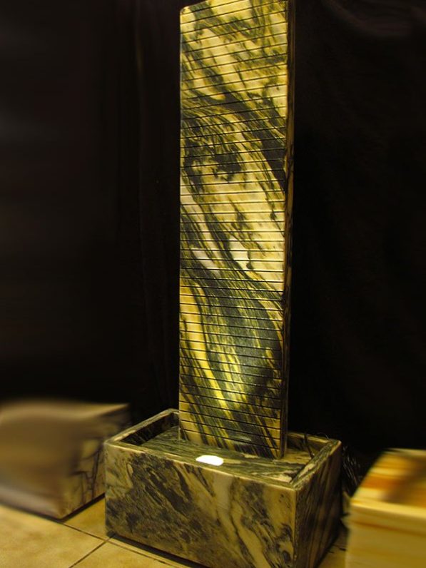 Serpentin-Wasserwand-gerillt 143 cm Cloudy Levante