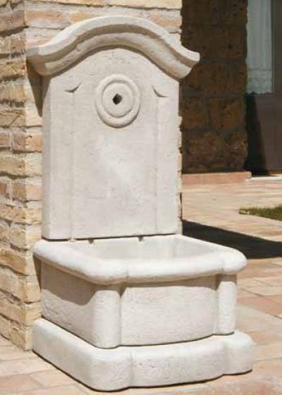 Trogbrunnen "Fontana Learco"